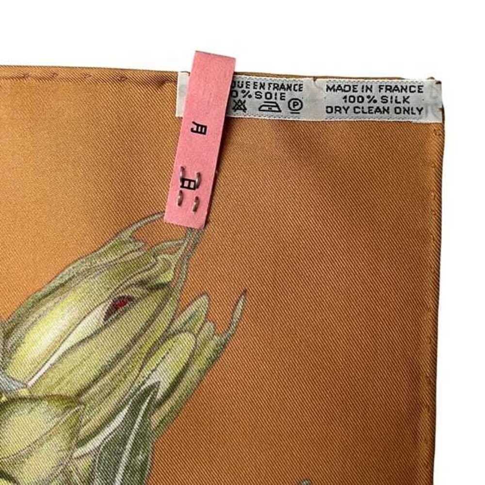HERMES Authentic Cream Silk Scarf - Picture 4 of 6